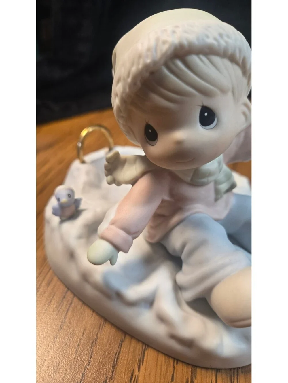 Precious Moments Angels On Earth Porcelain Figurine 1996